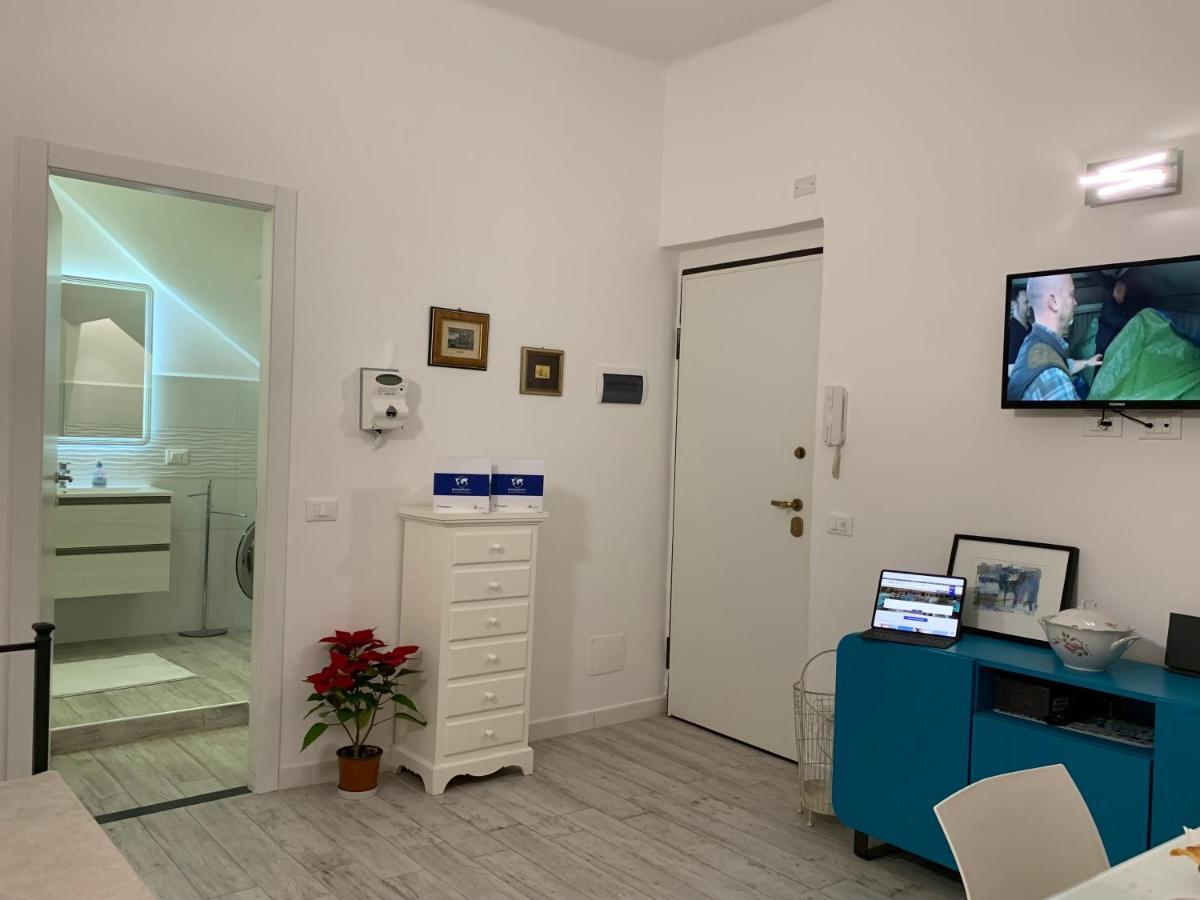 Casa Marina By Holiday World Генуя Экстерьер фото